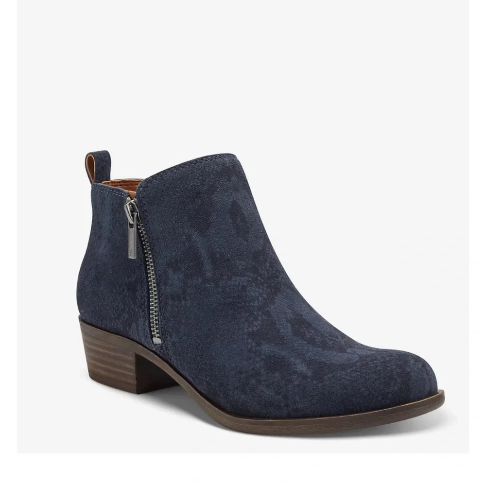 Lucky Brand Brolley Ankle Boot / Booties Navy leather zip boots. - Picture 1 of 15